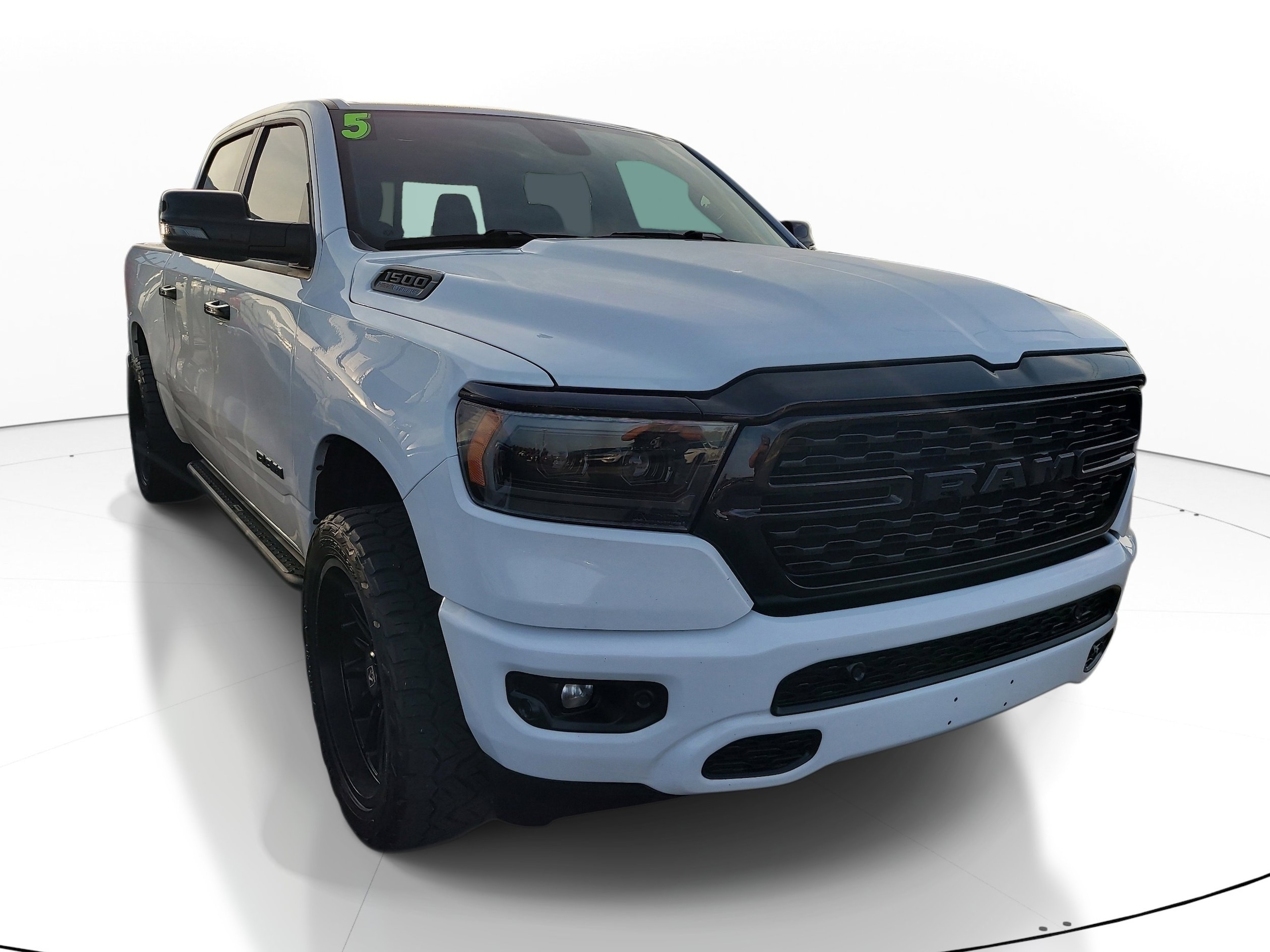 2024 RAM 1500 Big Horn/Lone Star 4x4 Crew Cab 5'7's photo