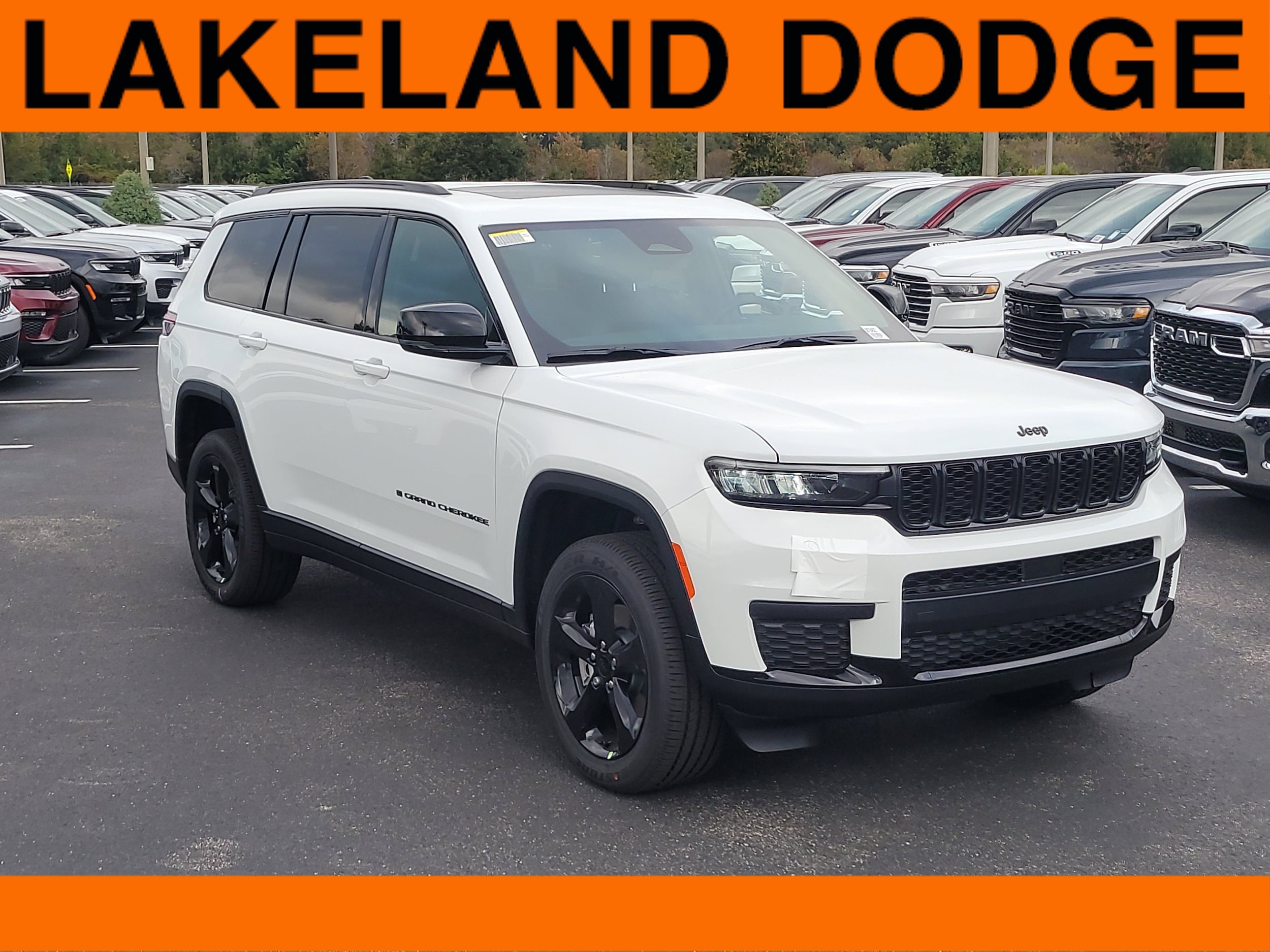 2025 Jeep Grand Cherokee L Altitude's photo