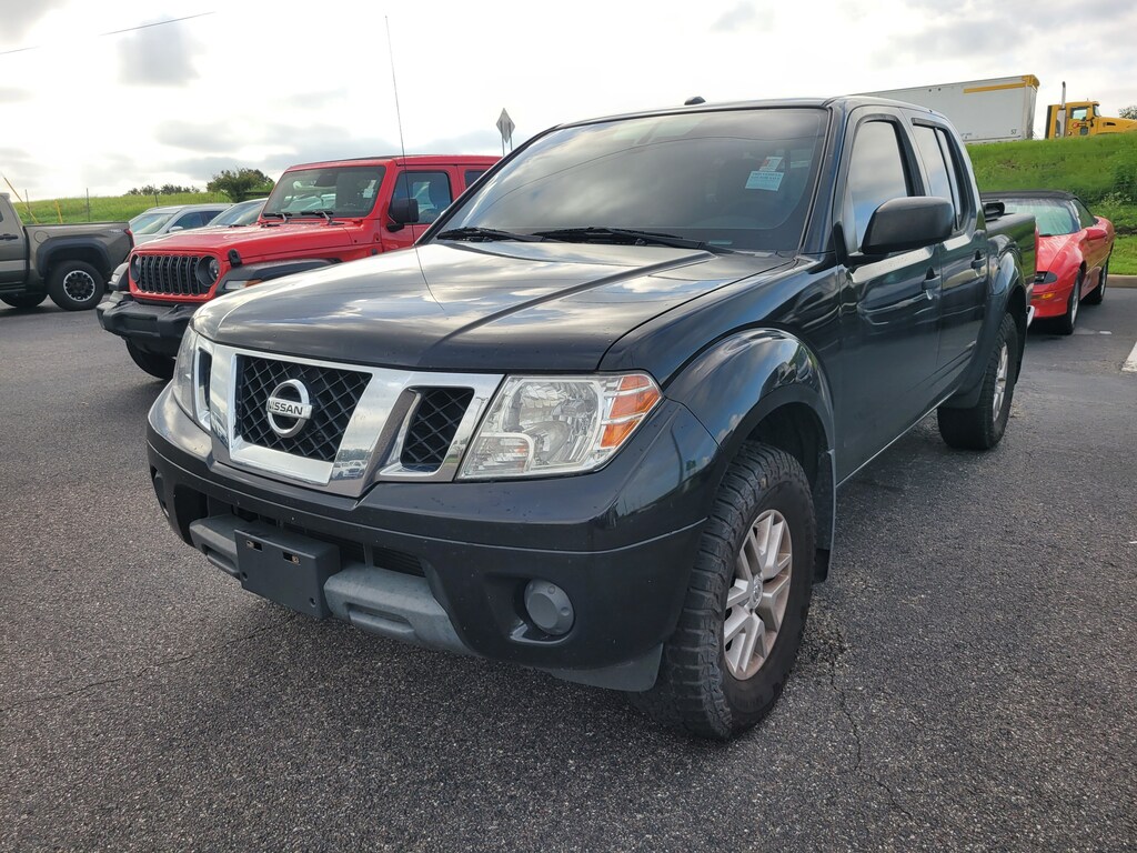 Used 2016 Nissan Frontier SV Truck Crew Cab
