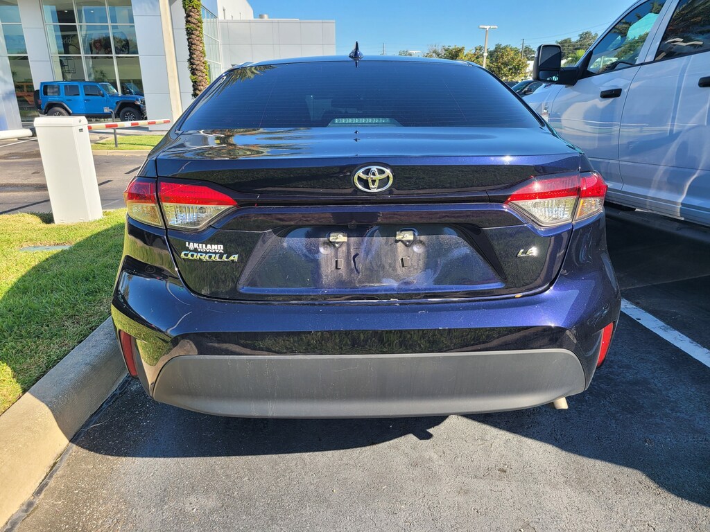 2023 Toyota Corolla LE photo 5