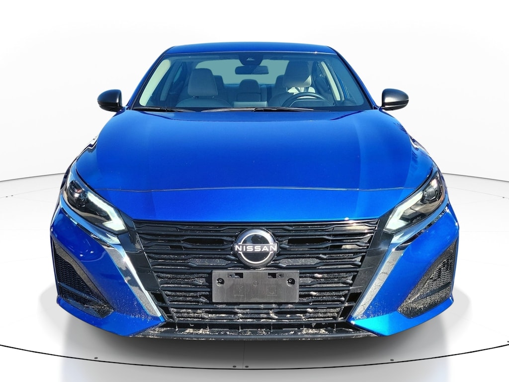 Used 2025 Nissan Altima SV Sedan