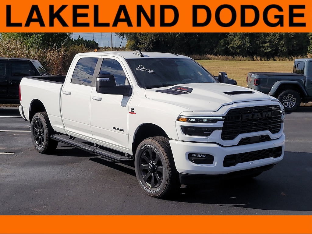 New 2026 Ram 2500 LARAMIE CREW CAB 4X4 6'4 BOX Pickup