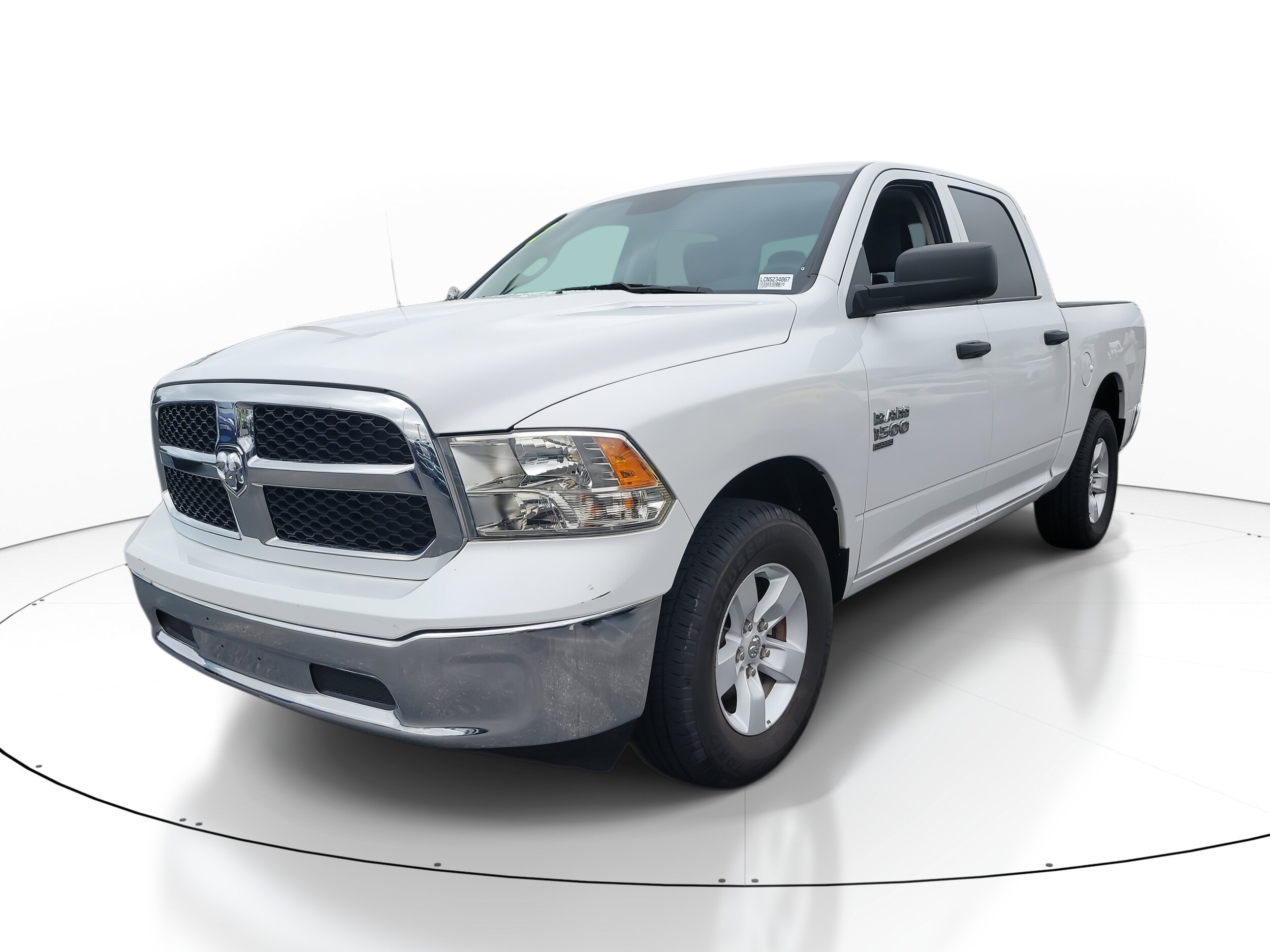2022 Ram 1500 Classic SLT photo 3