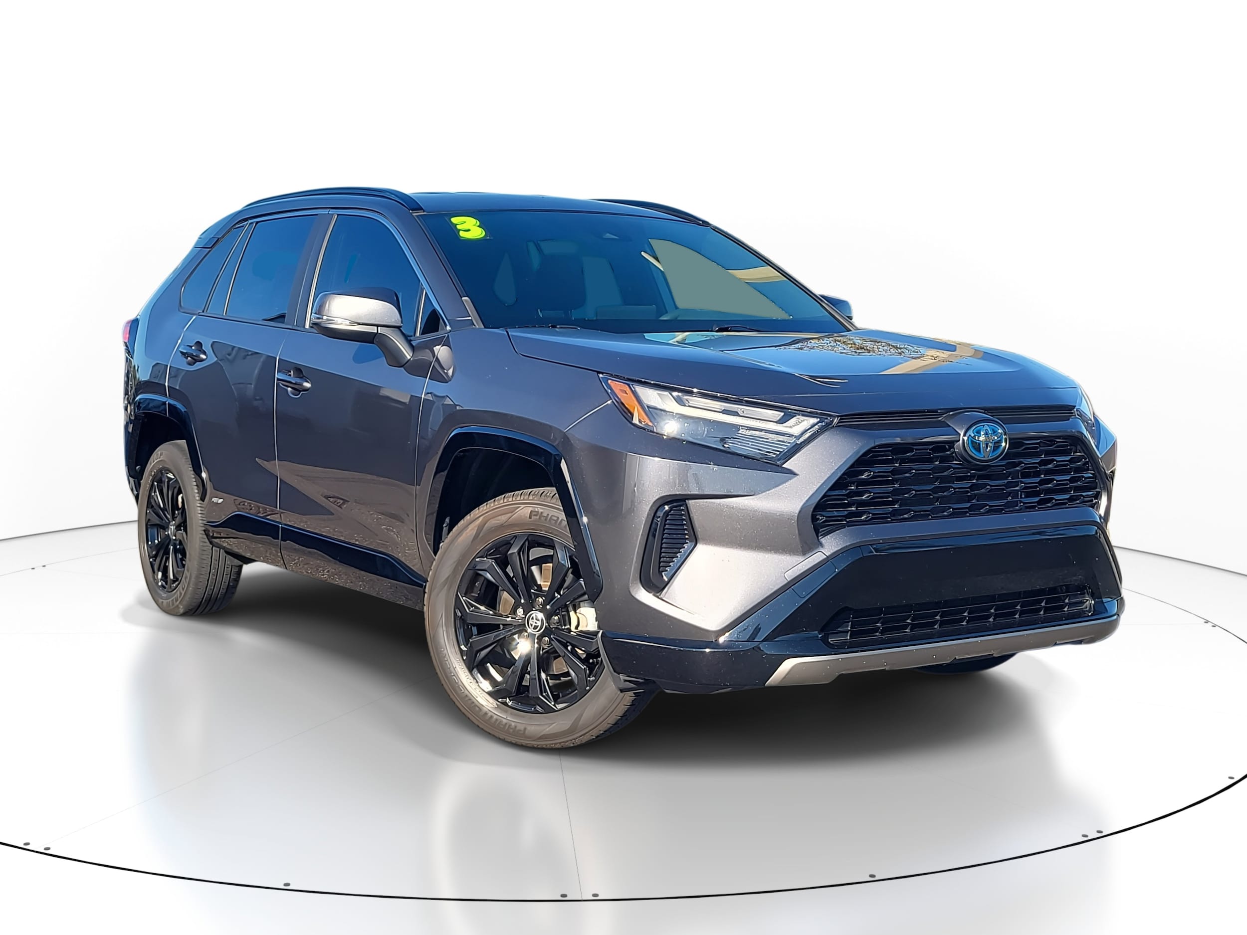 2023 Toyota RAV4 SE's photo