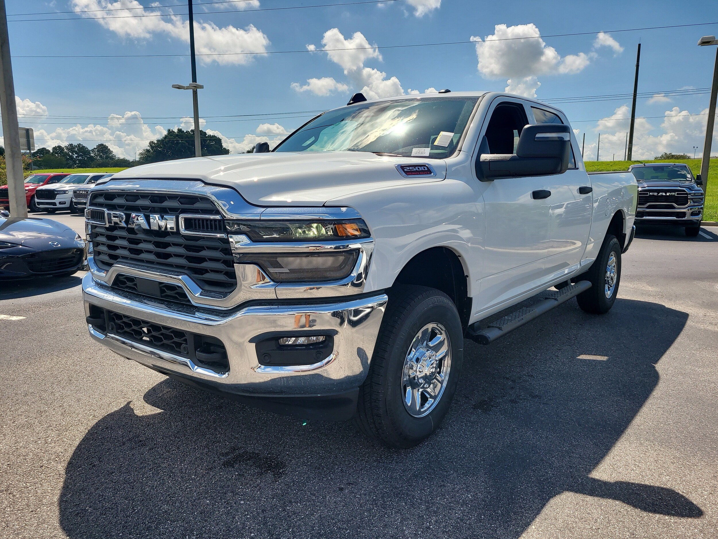 2026 Ram 2500 Tradesman photo 4