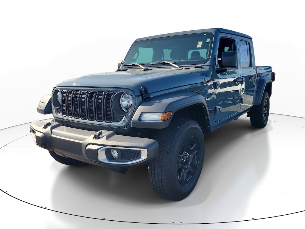 Used 2024 Jeep Gladiator Sport Truck Crew Cab