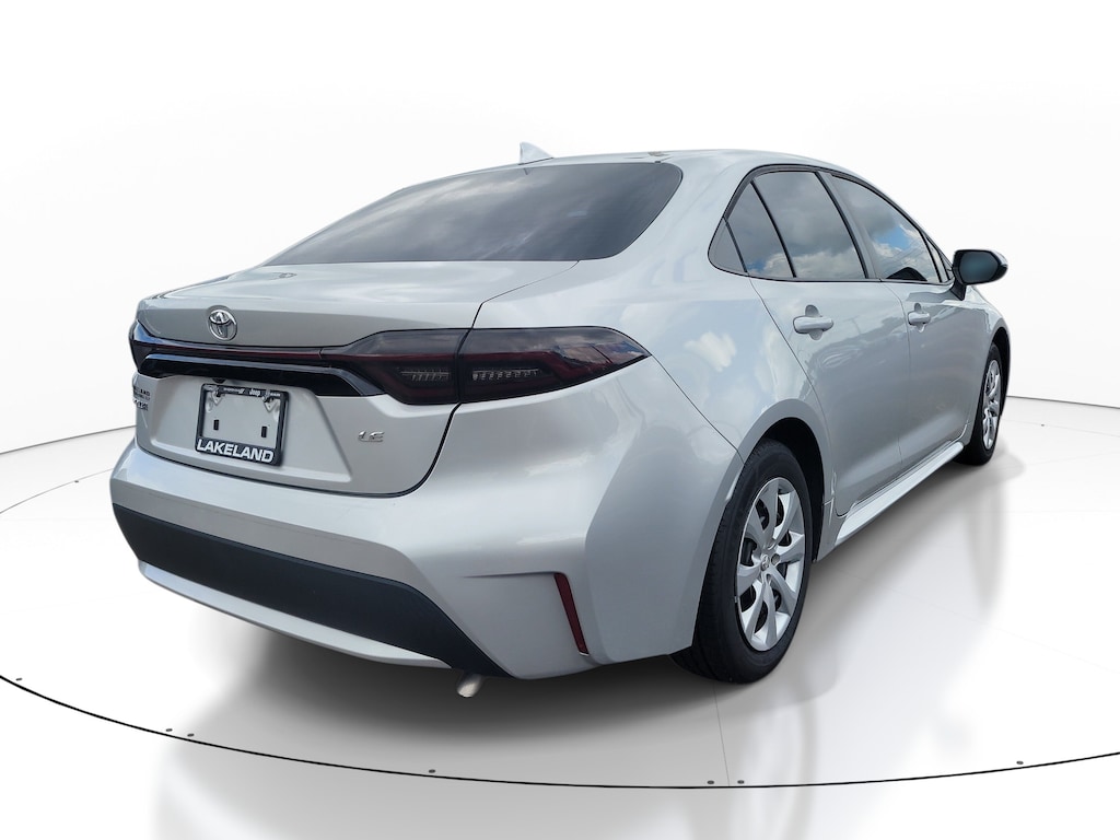 Used 2022 Toyota Corolla LE Sedan