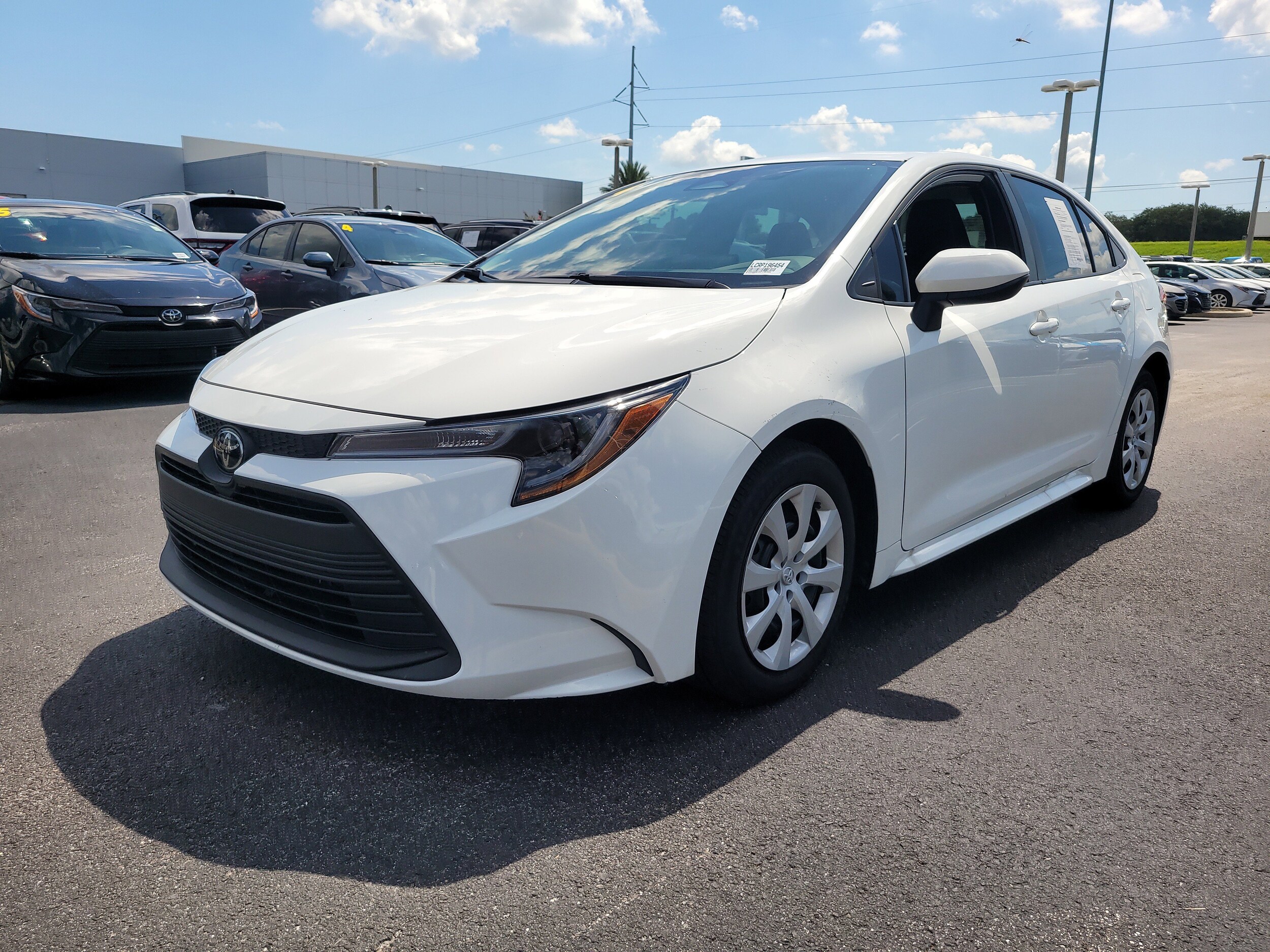 2024 Toyota Corolla LE photo 3