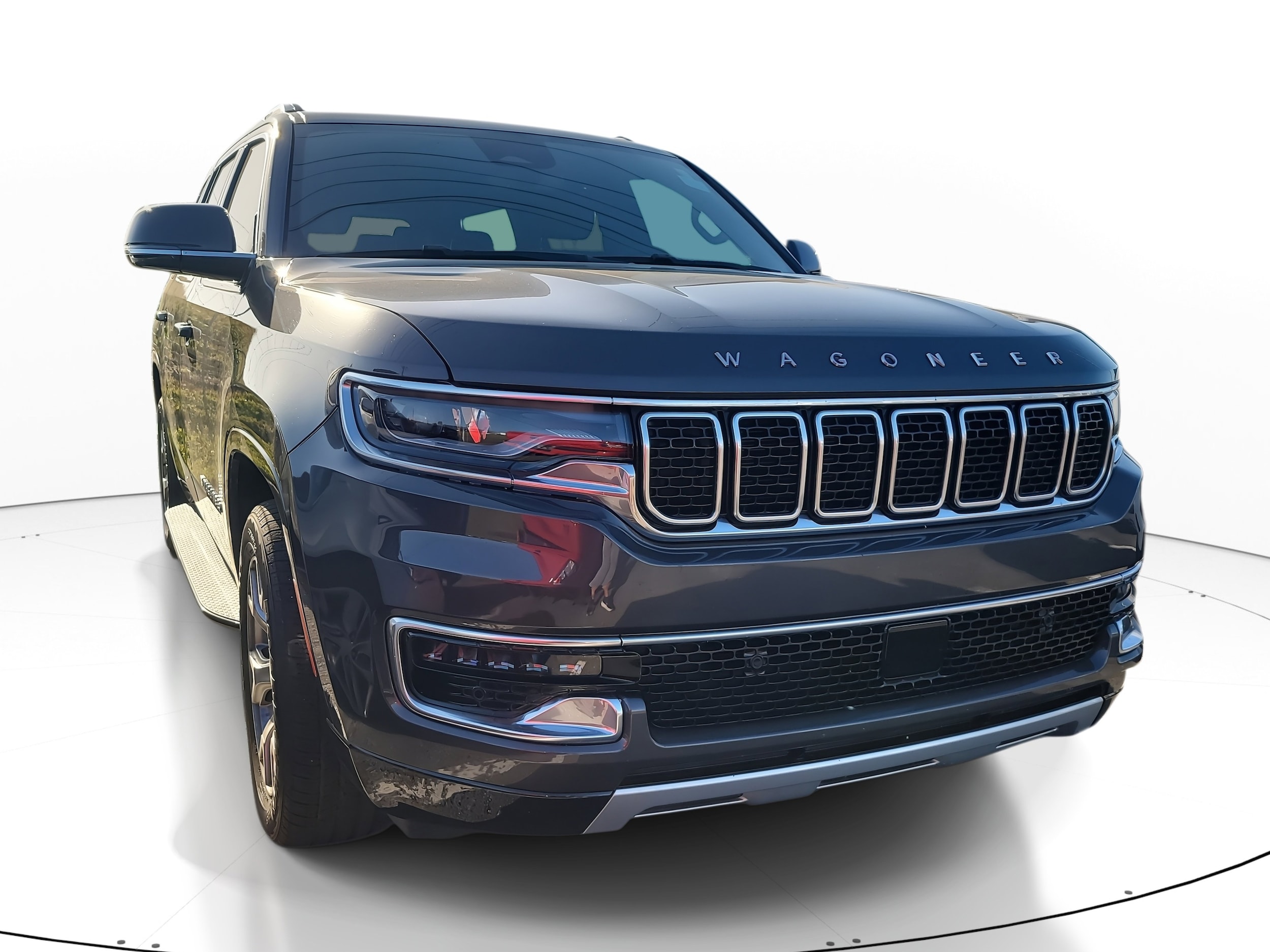2022 Jeep Wagoneer Series II's photo