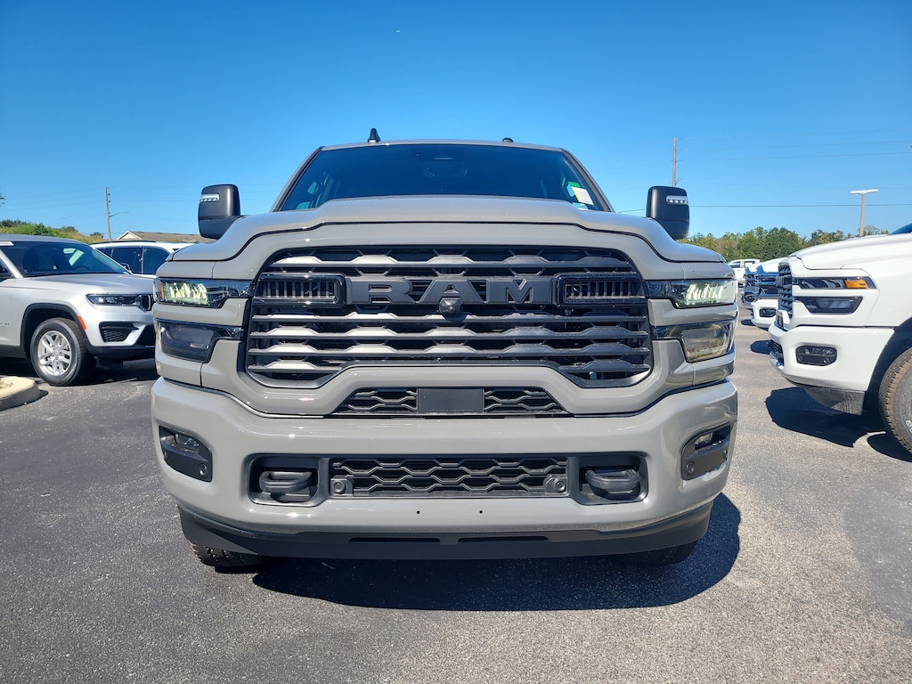 New 2026 Ram 2500 BIG HORN CREW CAB 4X4 6'4 BOX Pickup