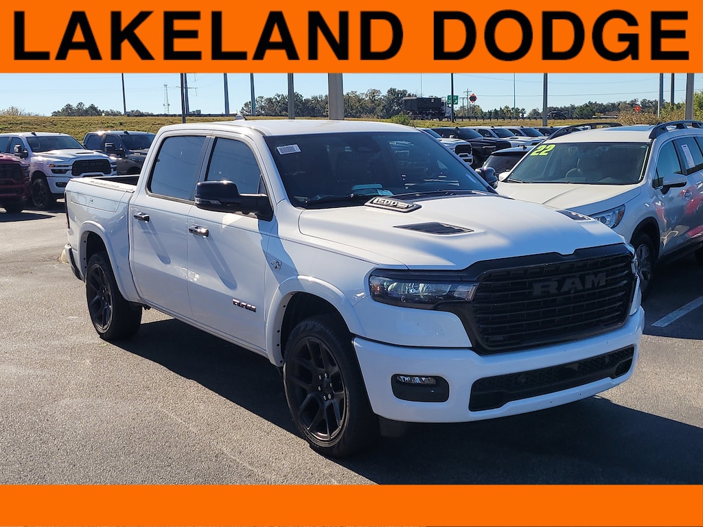 New 2026 Ram 1500 LARAMIE CREW CAB 4X4 5'7 BOX Pickup