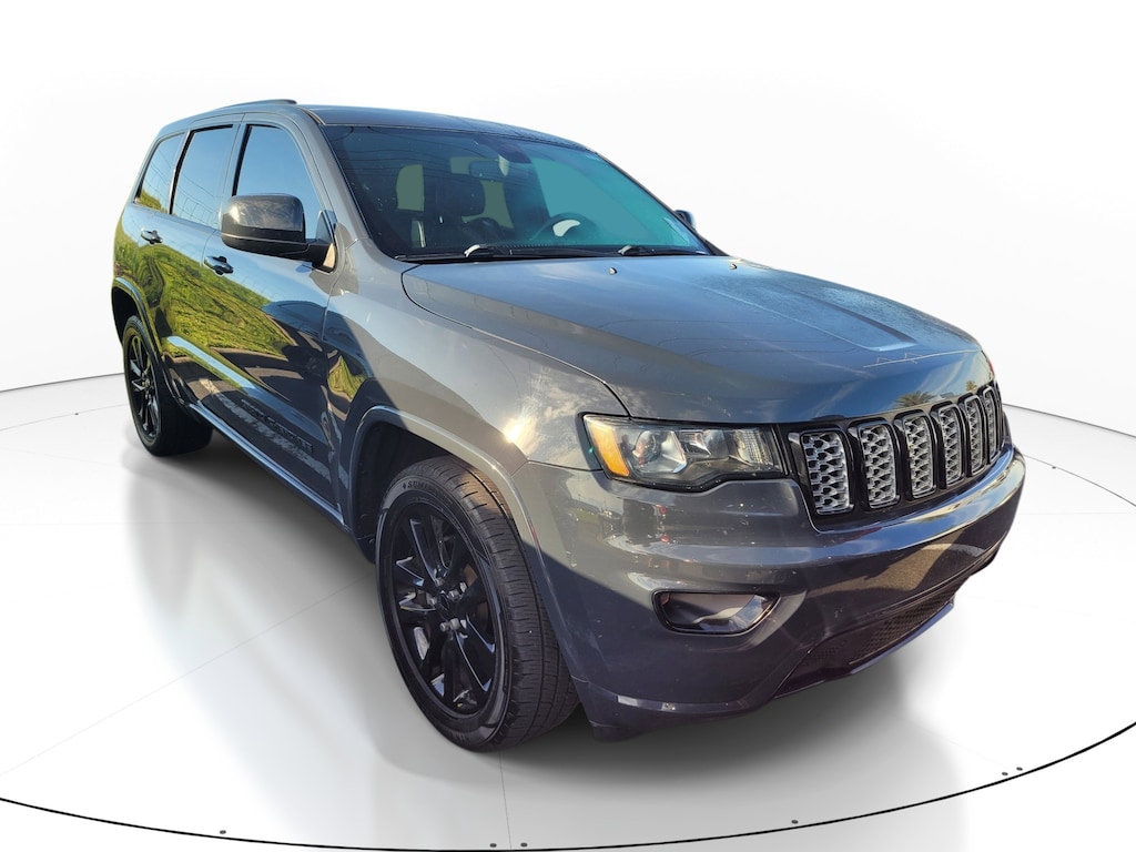Used 2018 Jeep Grand Cherokee Laredo RWD SUV