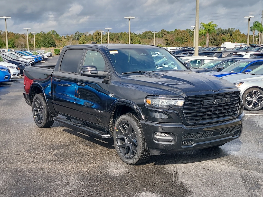 New 2026 Ram 1500 LARAMIE CREW CAB 4X4 5'7 BOX Pickup