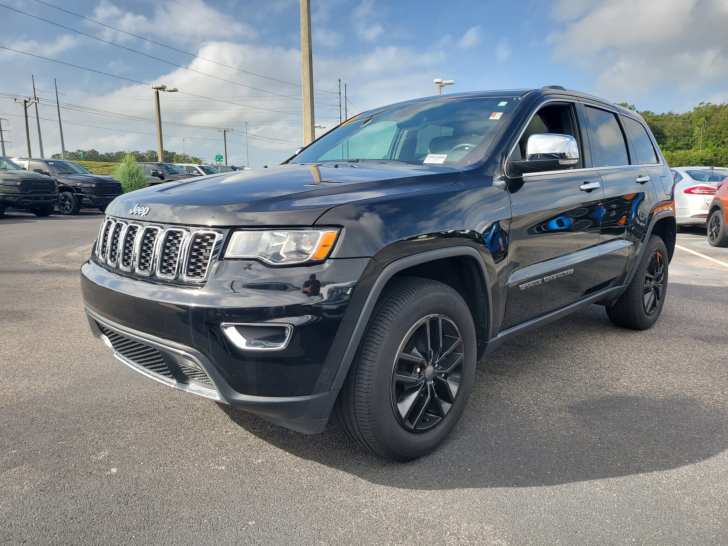 2021 Jeep Grand Cherokee Limited photo 2