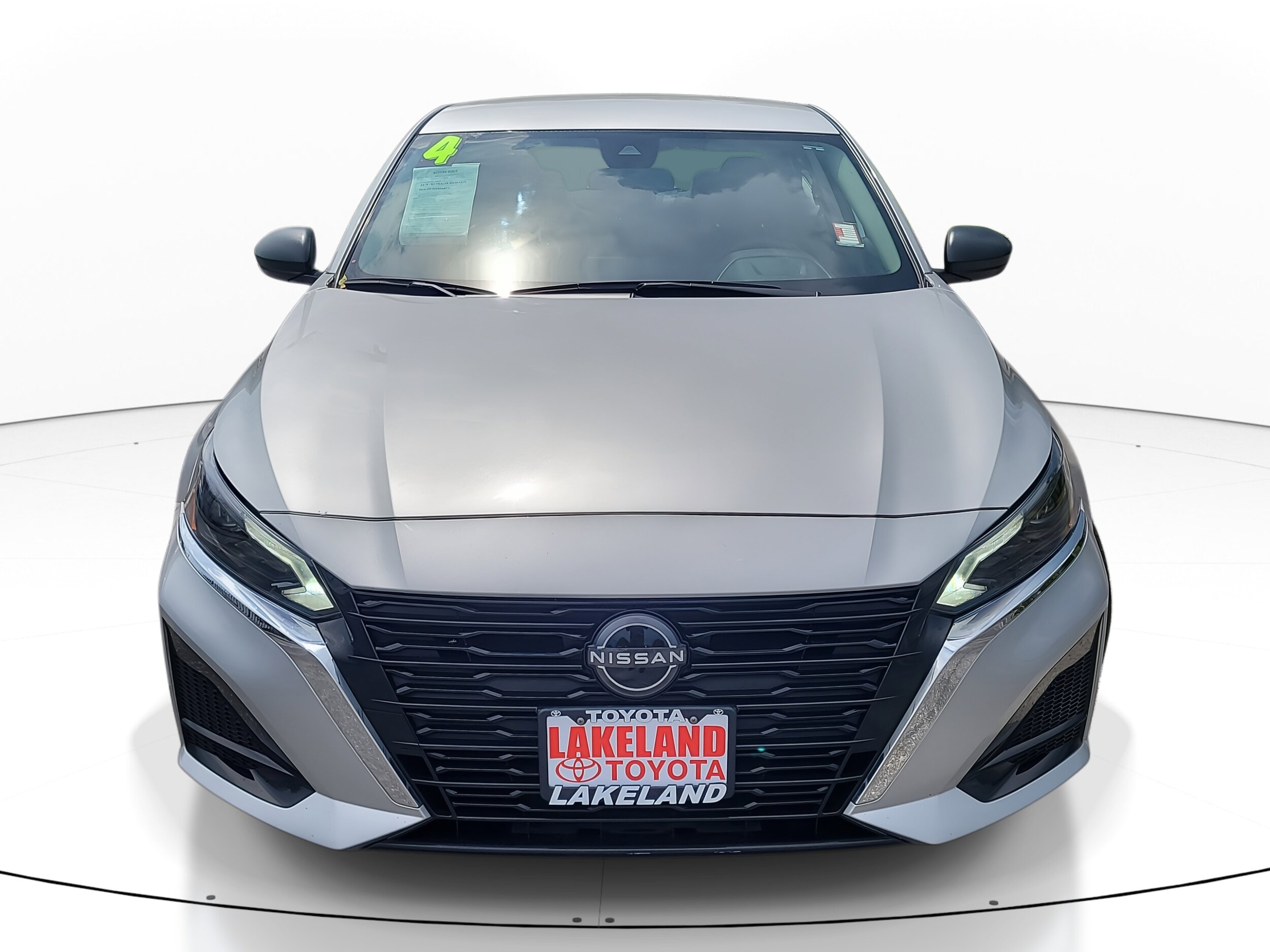 2024 Nissan Altima 2.5 SV photo 2