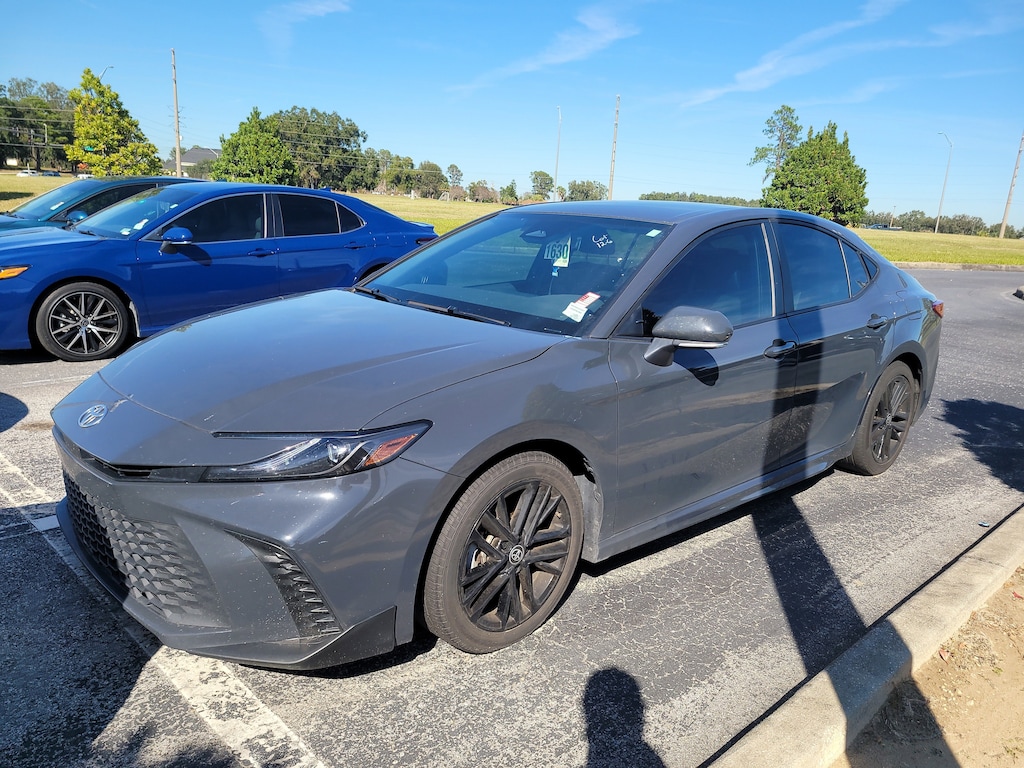 Used 2025 Toyota Camry SE Sedan