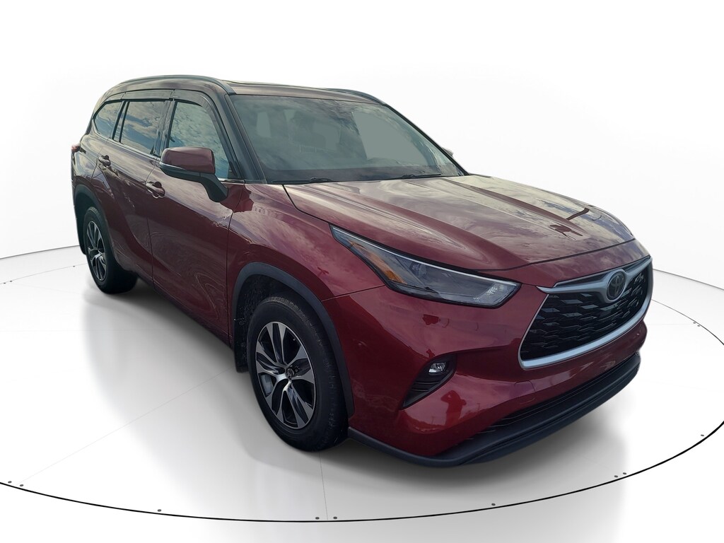 Used 2022 Toyota Highlander XLE SUV
