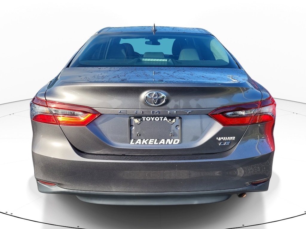 2022 Toyota Camry LE photo 4