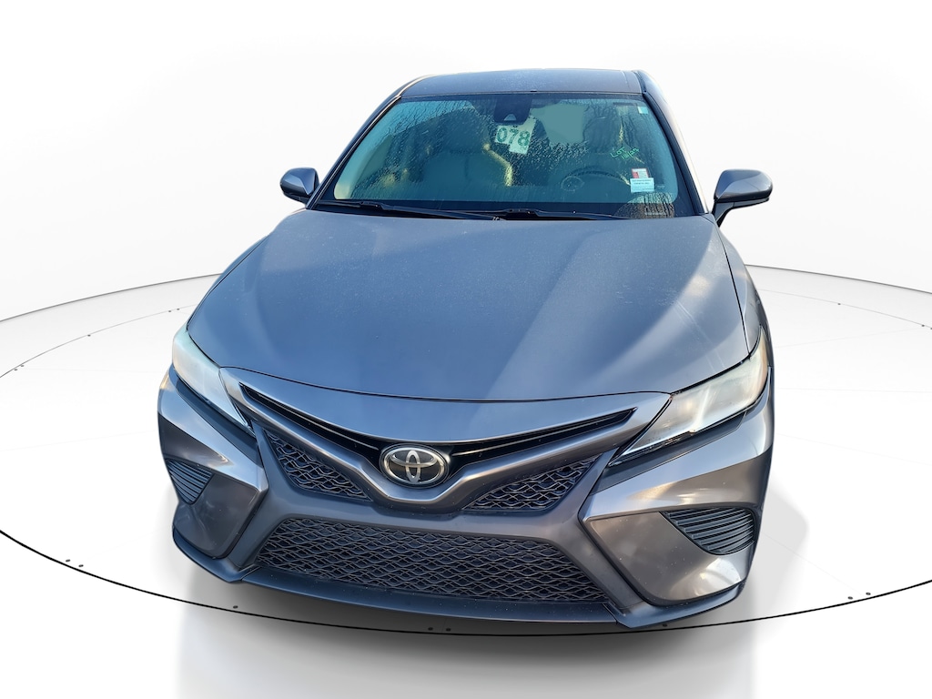 Used 2019 Toyota Camry SE Sedan