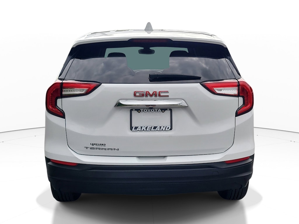 Used 2024 GMC Terrain SLE SUV