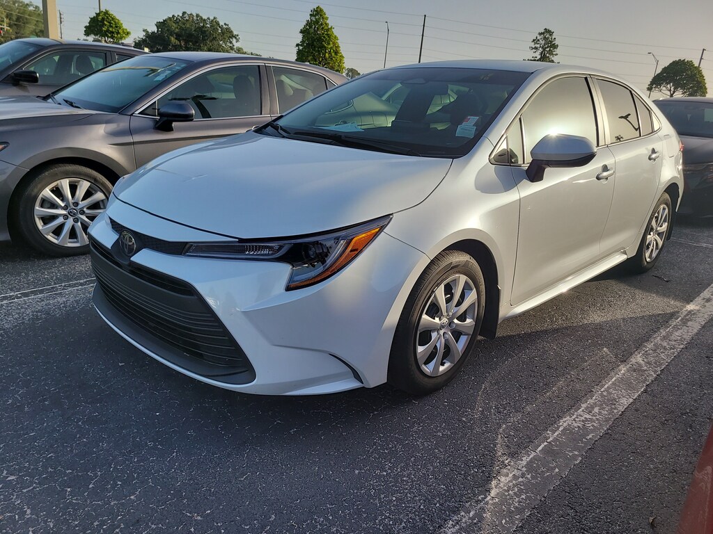 Used 2025 Toyota Corolla LE Sedan