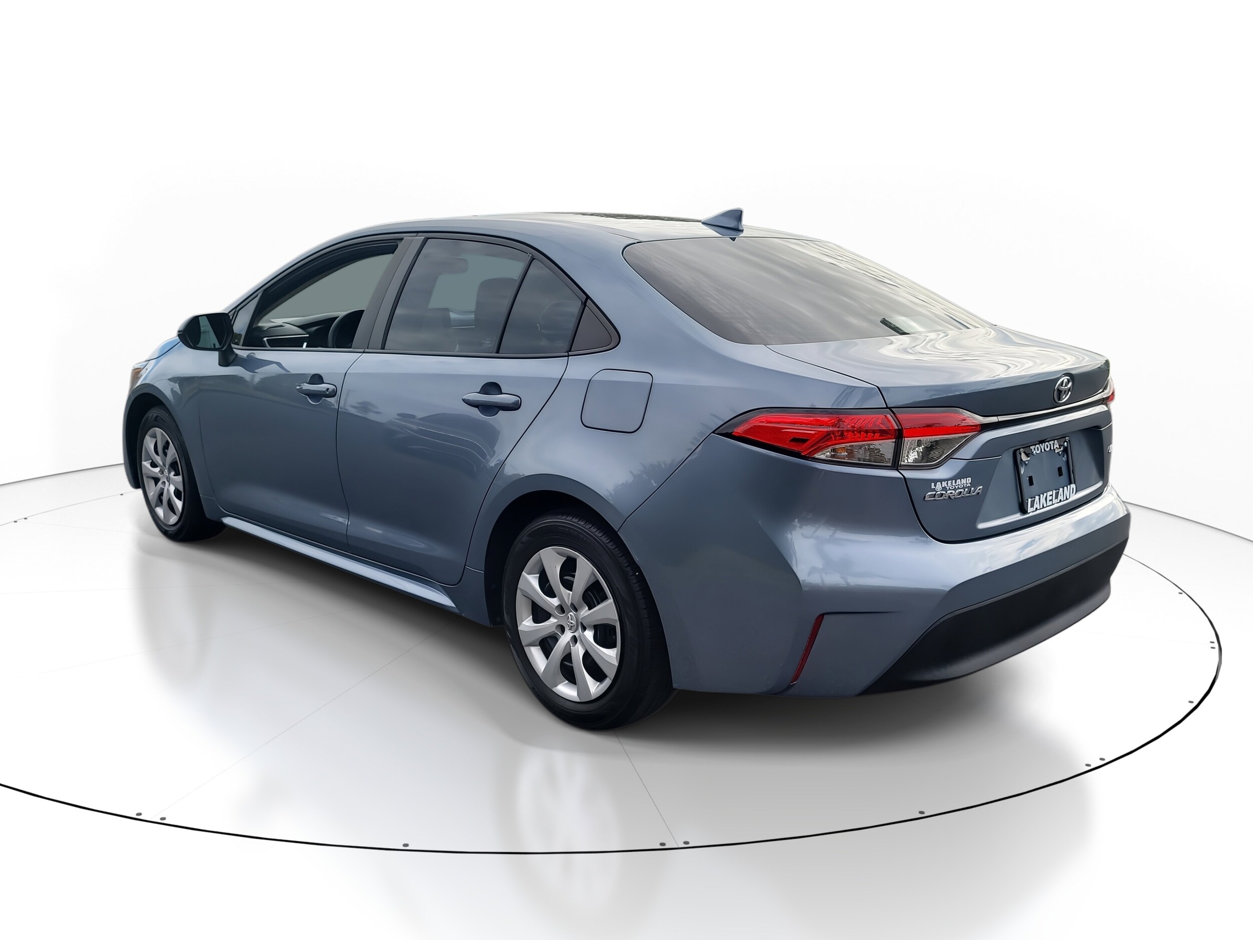 2023 Toyota Corolla LE photo 4
