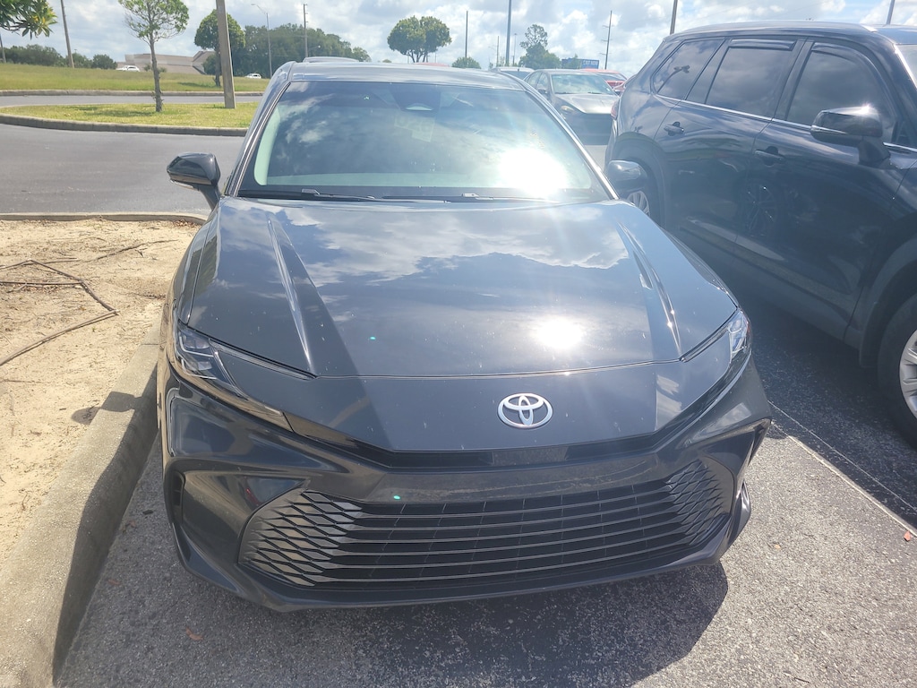 Used 2025 Toyota Camry XLE Sedan
