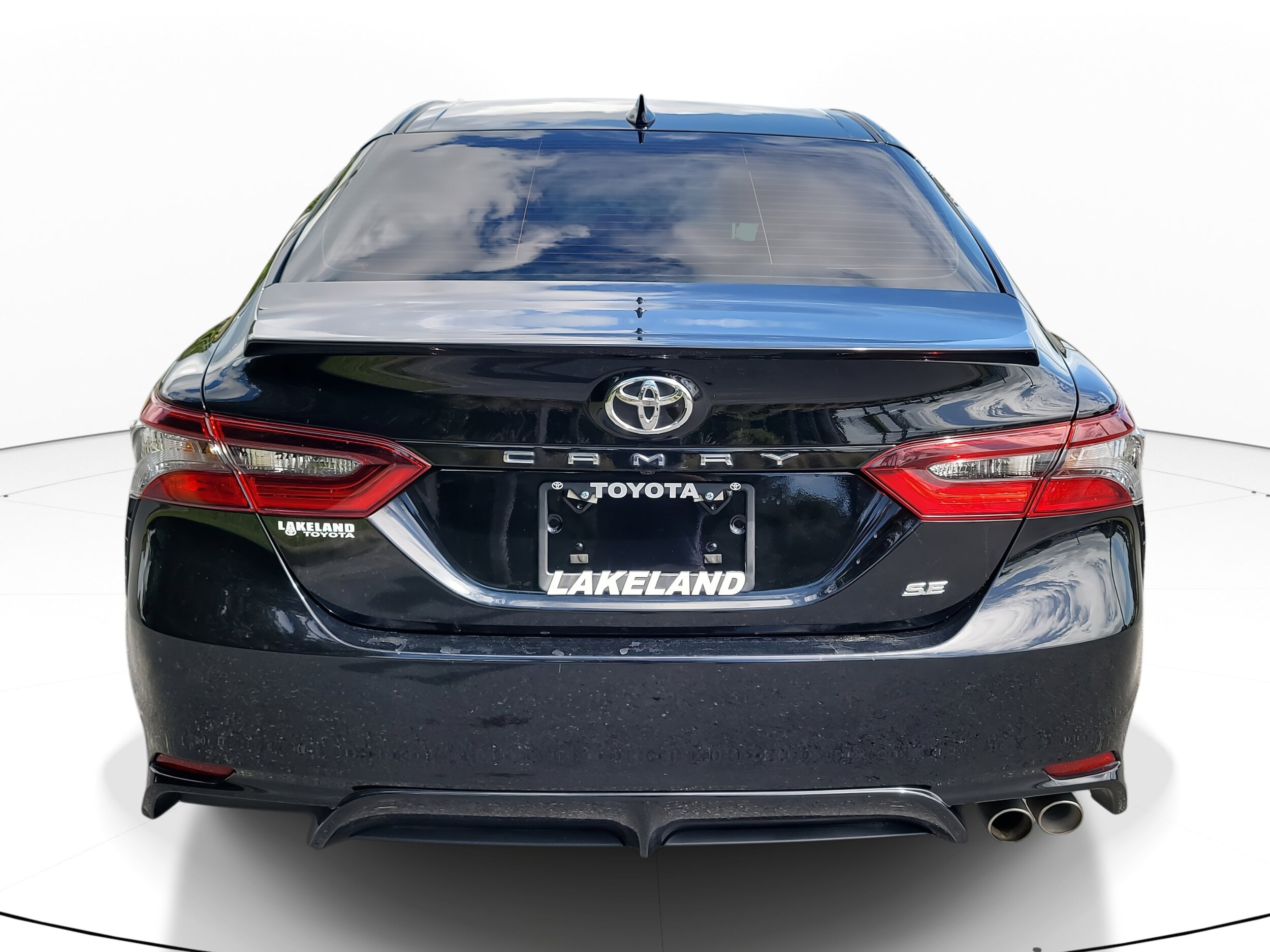 2023 Toyota Camry SE photo 2