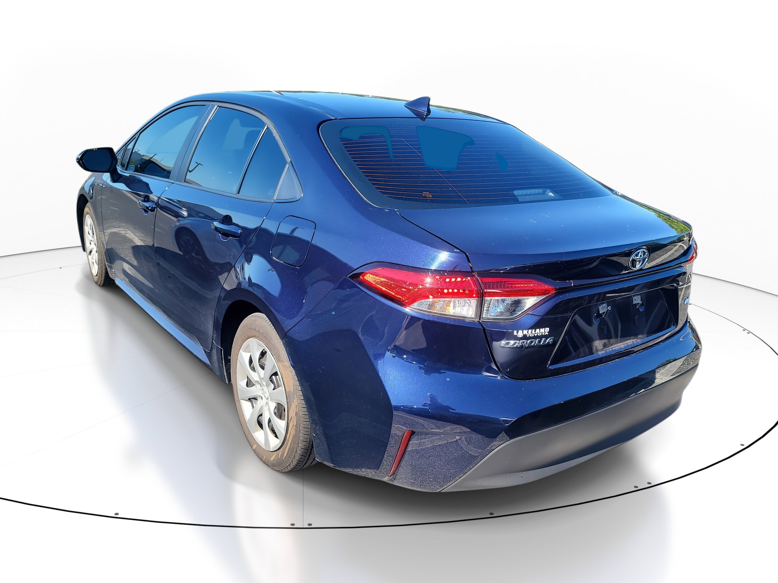2024 Toyota Corolla LE photo 4