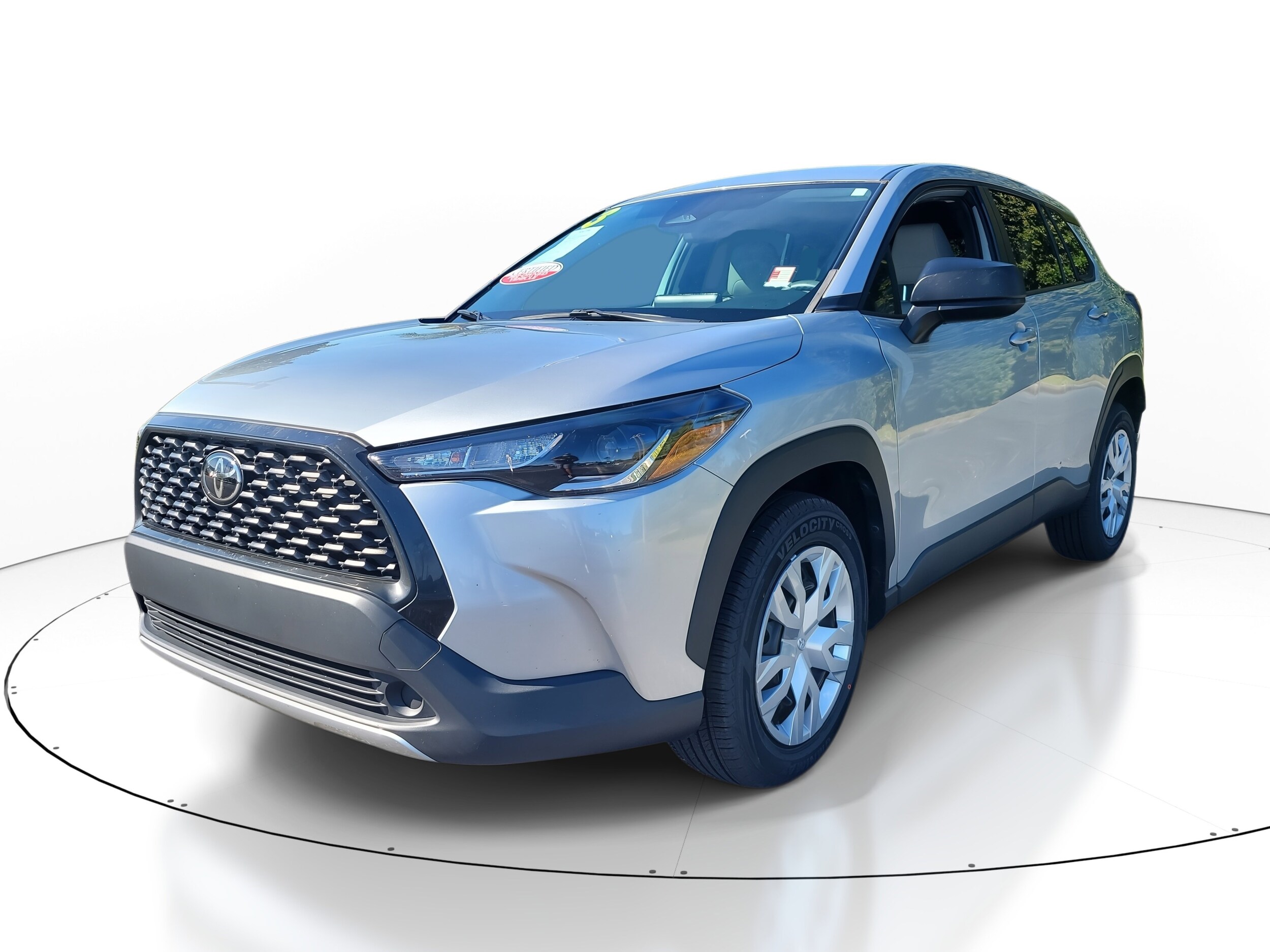 2023 Toyota Corolla Cross L photo 3