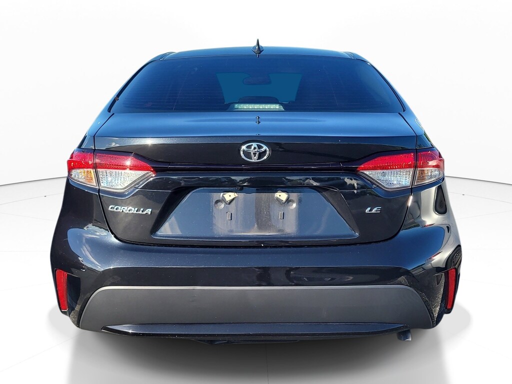 Used 2022 Toyota Corolla LE Sedan