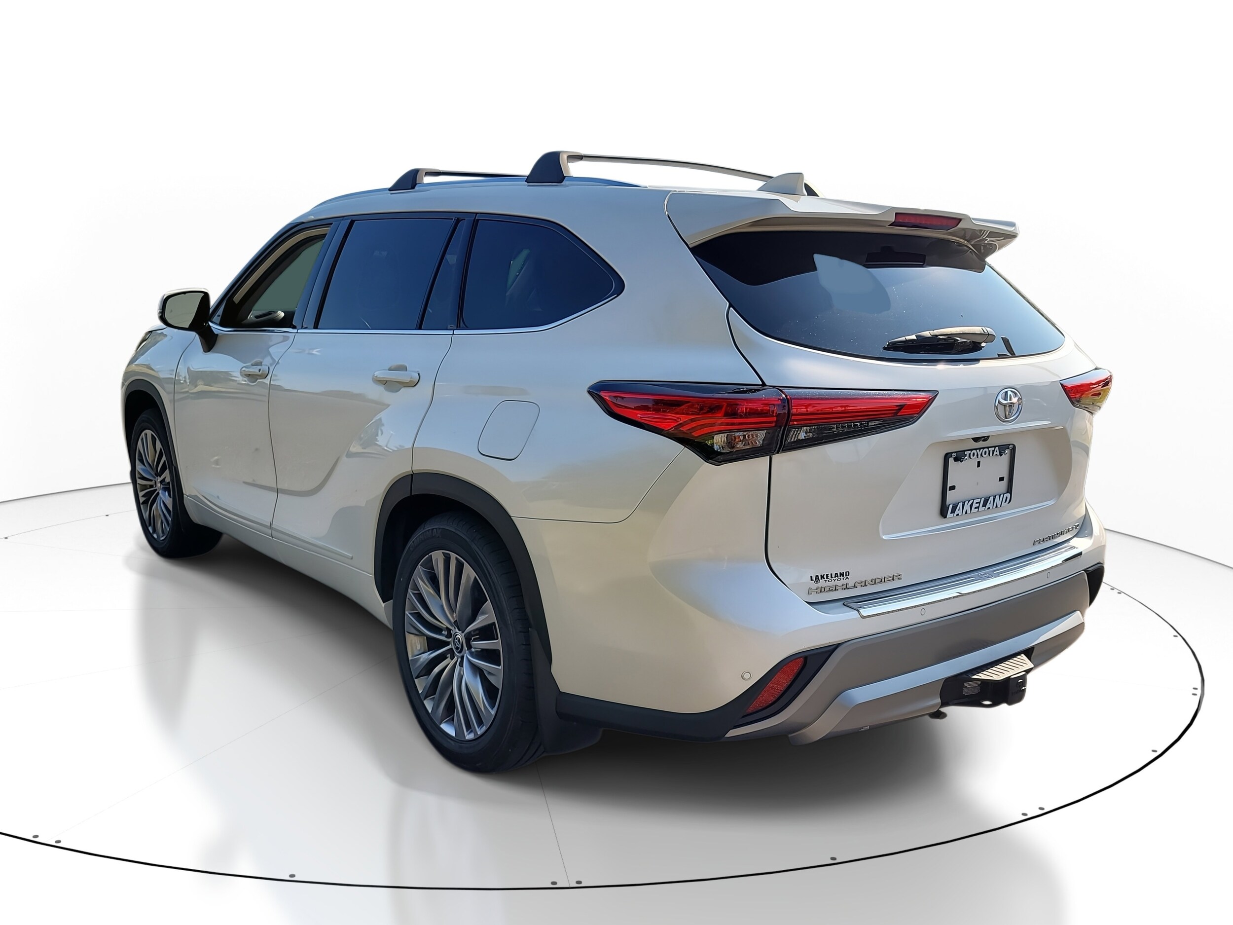 2021 Toyota Highlander Platinum photo 4