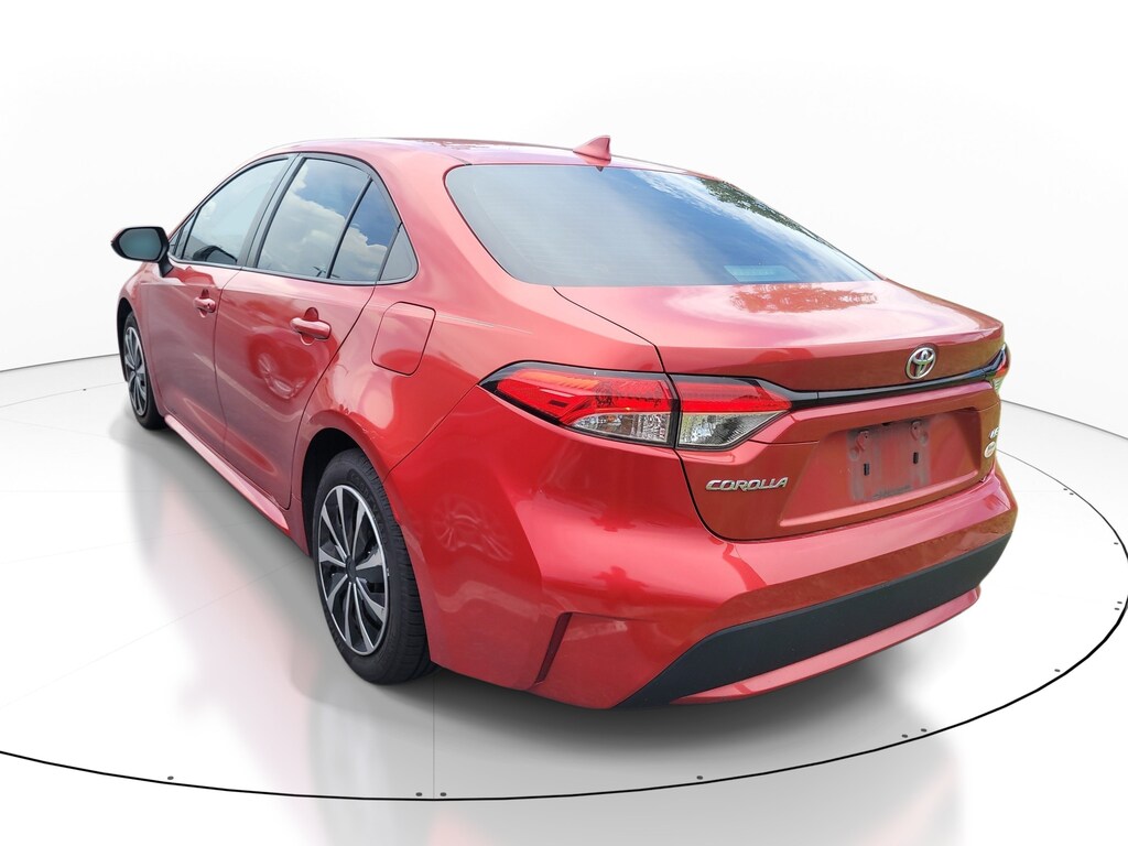 Used 2020 Toyota Corolla LE Sedan