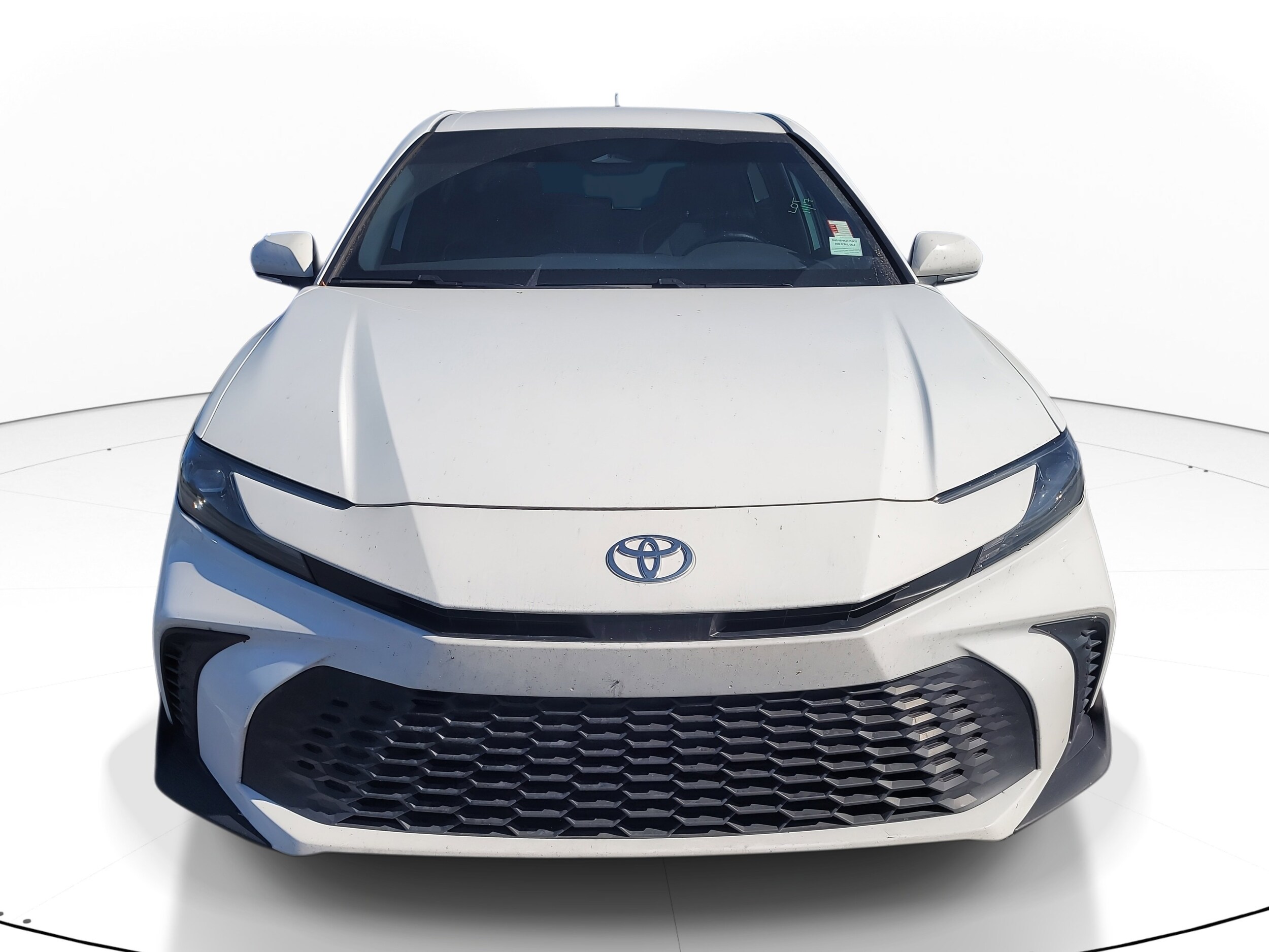 2025 Toyota Camry SE photo 2