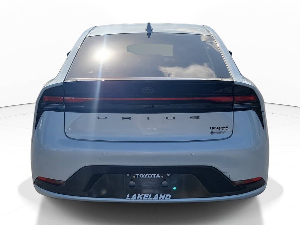 Used 2025 Toyota Prius XLE Hatchback