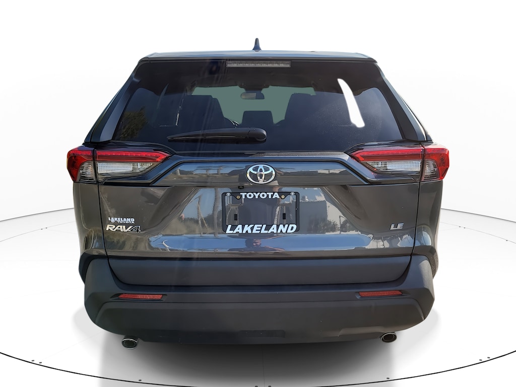 2024 Toyota RAV4 LE photo 5