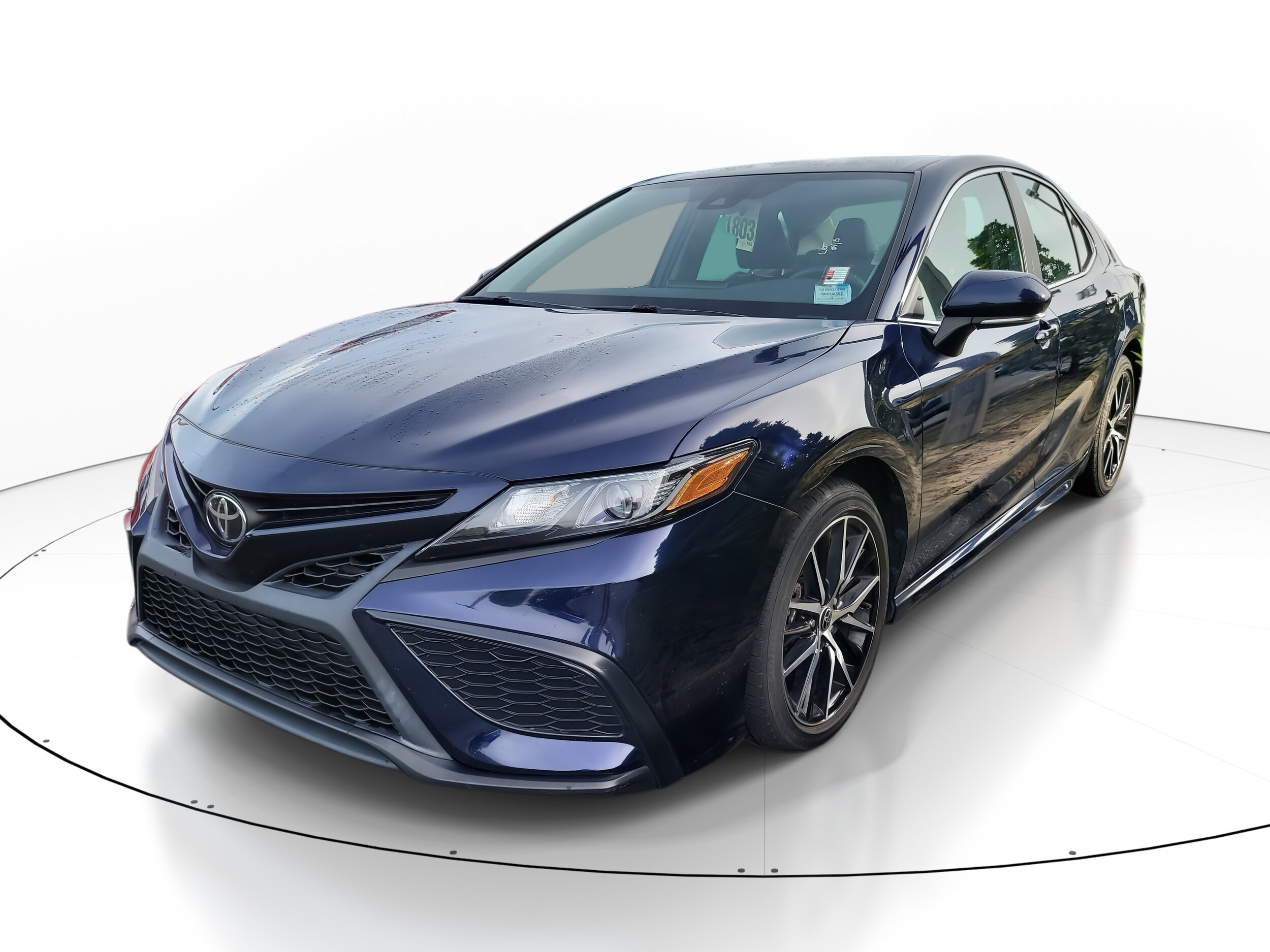 2022 Toyota Camry SE photo 3