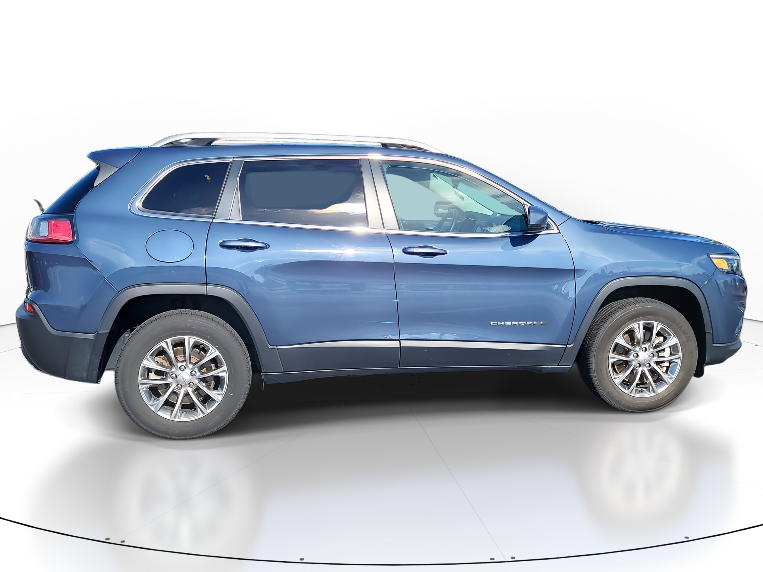 2021 Jeep Cherokee Latitude Lux photo 4