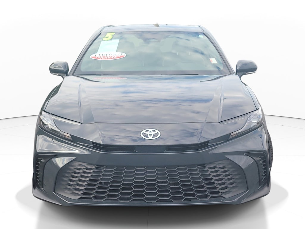 Used 2025 Toyota Camry SE Sedan