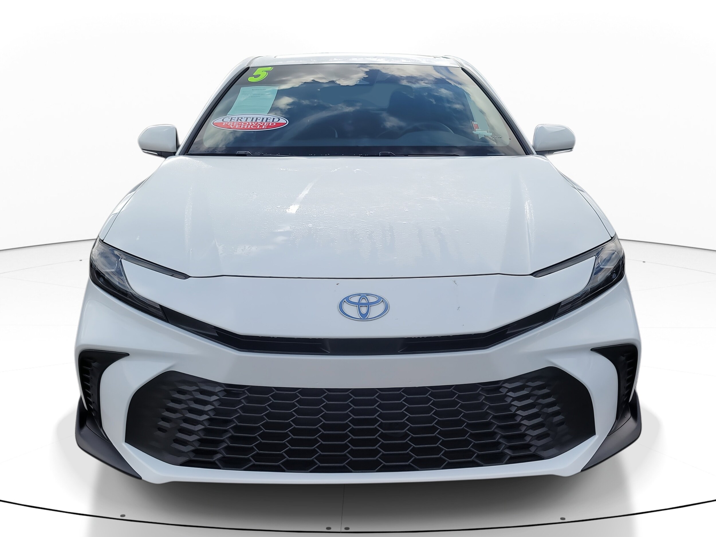 2025 Toyota Camry SE photo 2