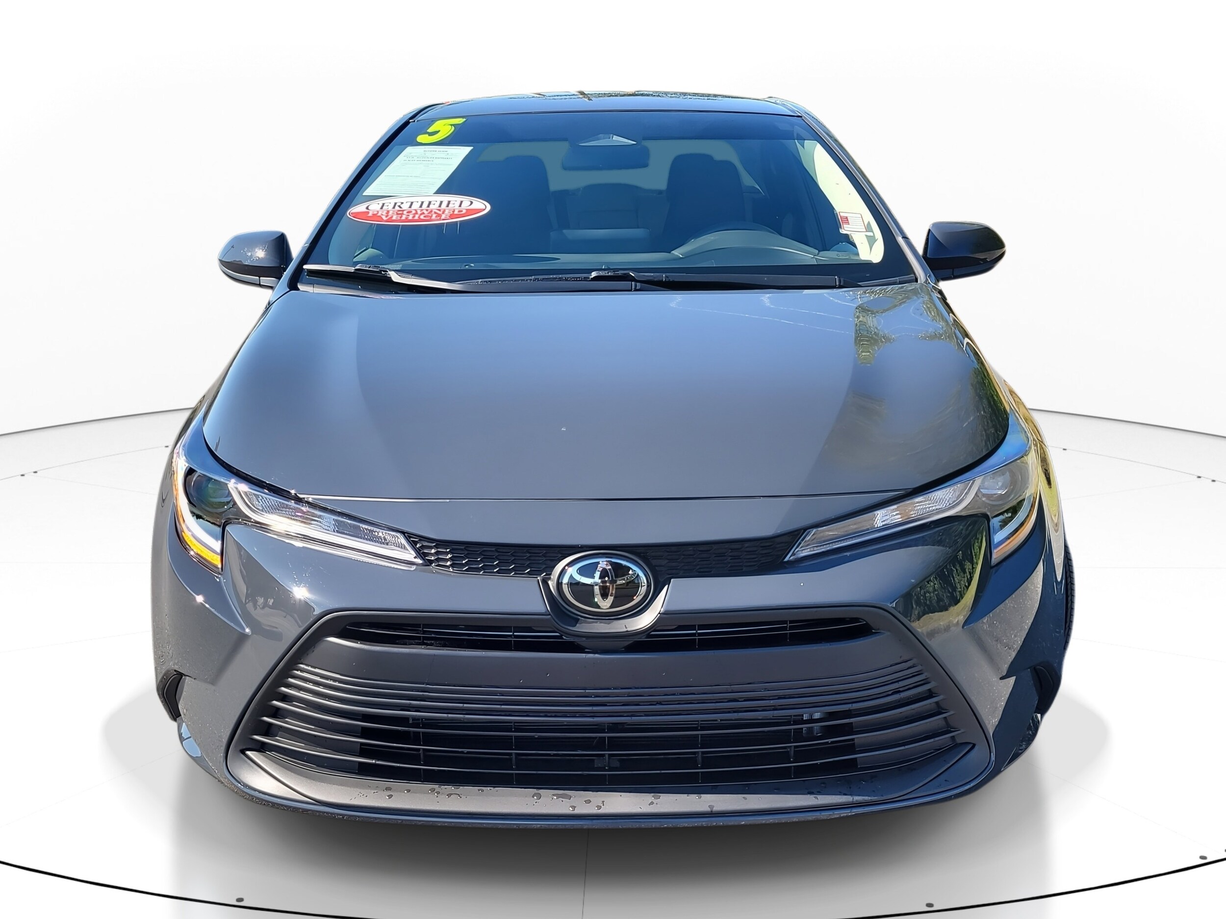 2025 Toyota Corolla LE photo 2