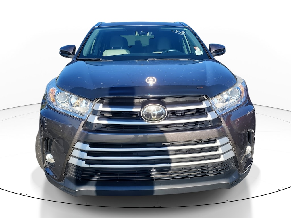 Used 2017 Toyota Highlander XLE V6 SUV