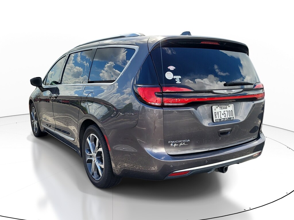 Used 2022 Chrysler Pacifica Pinnacle Van Passenger Van
