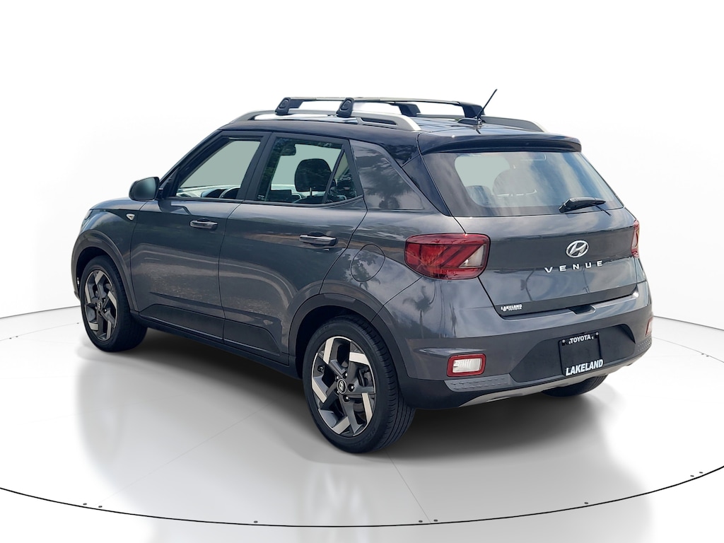 Used 2023 Hyundai Venue Limited SUV