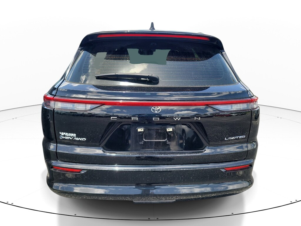 Used 2025 Toyota Crown Signia XLE SUV