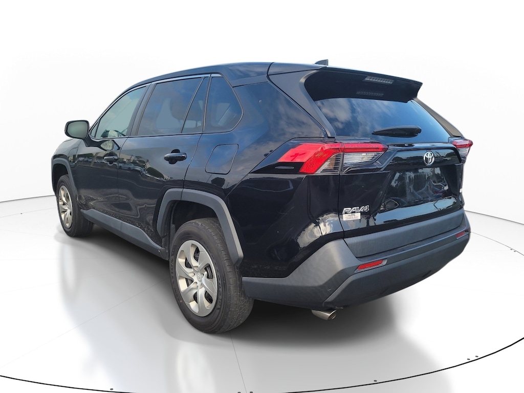 Used 2022 Toyota RAV4 LE SUV