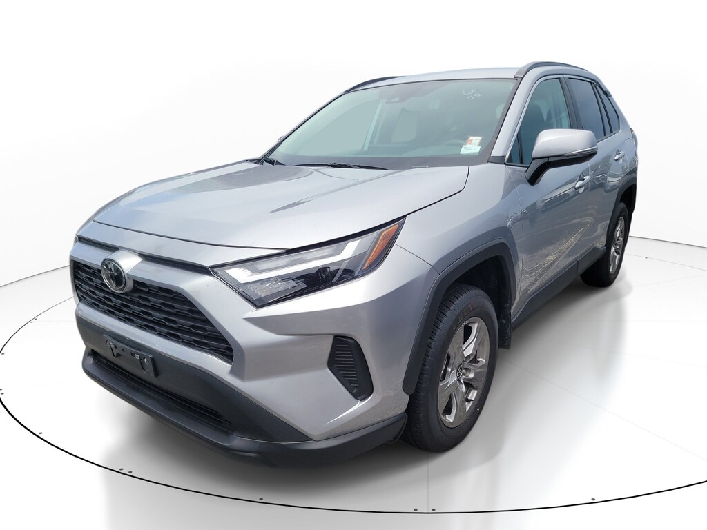 Used 2025 Toyota RAV4 XLE SUV