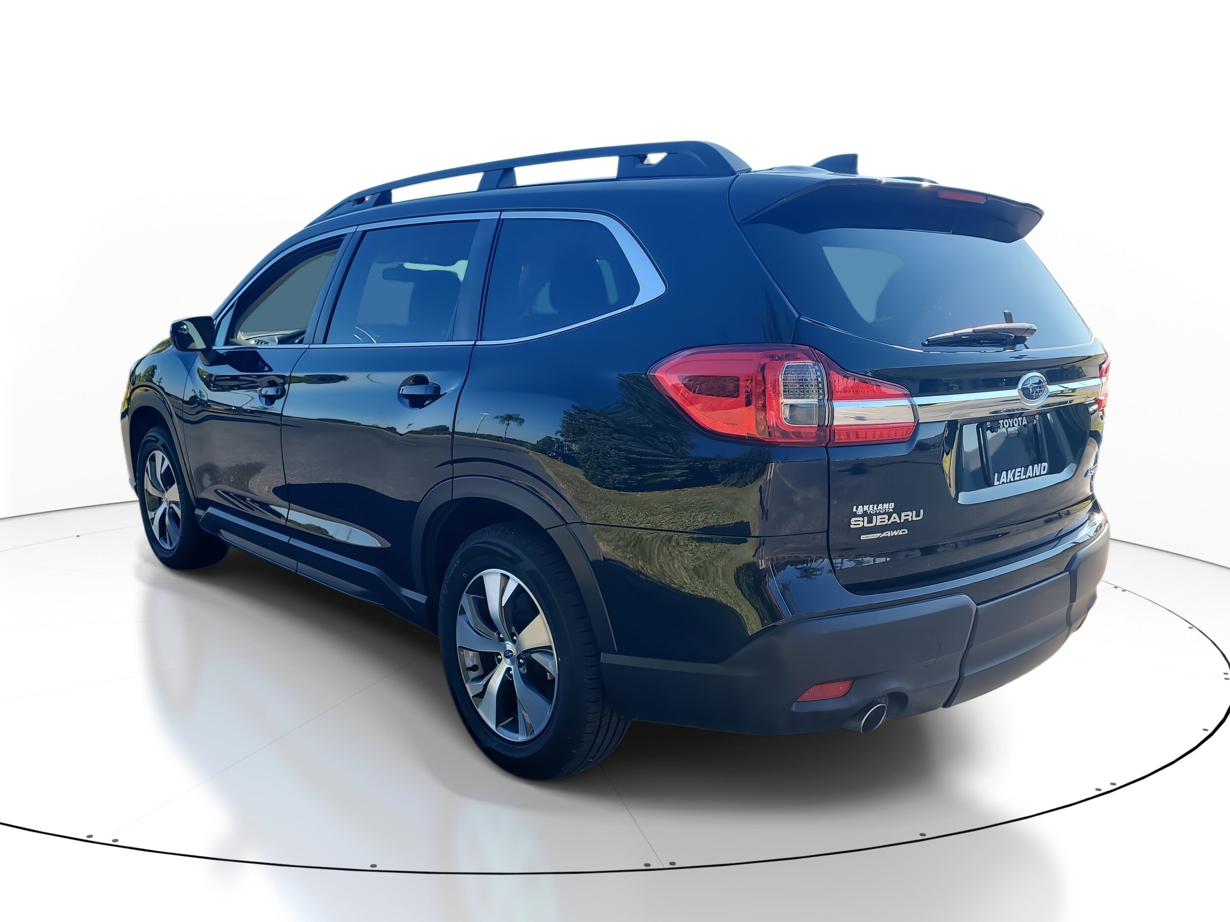 2022 Subaru Ascent Premium photo 4
