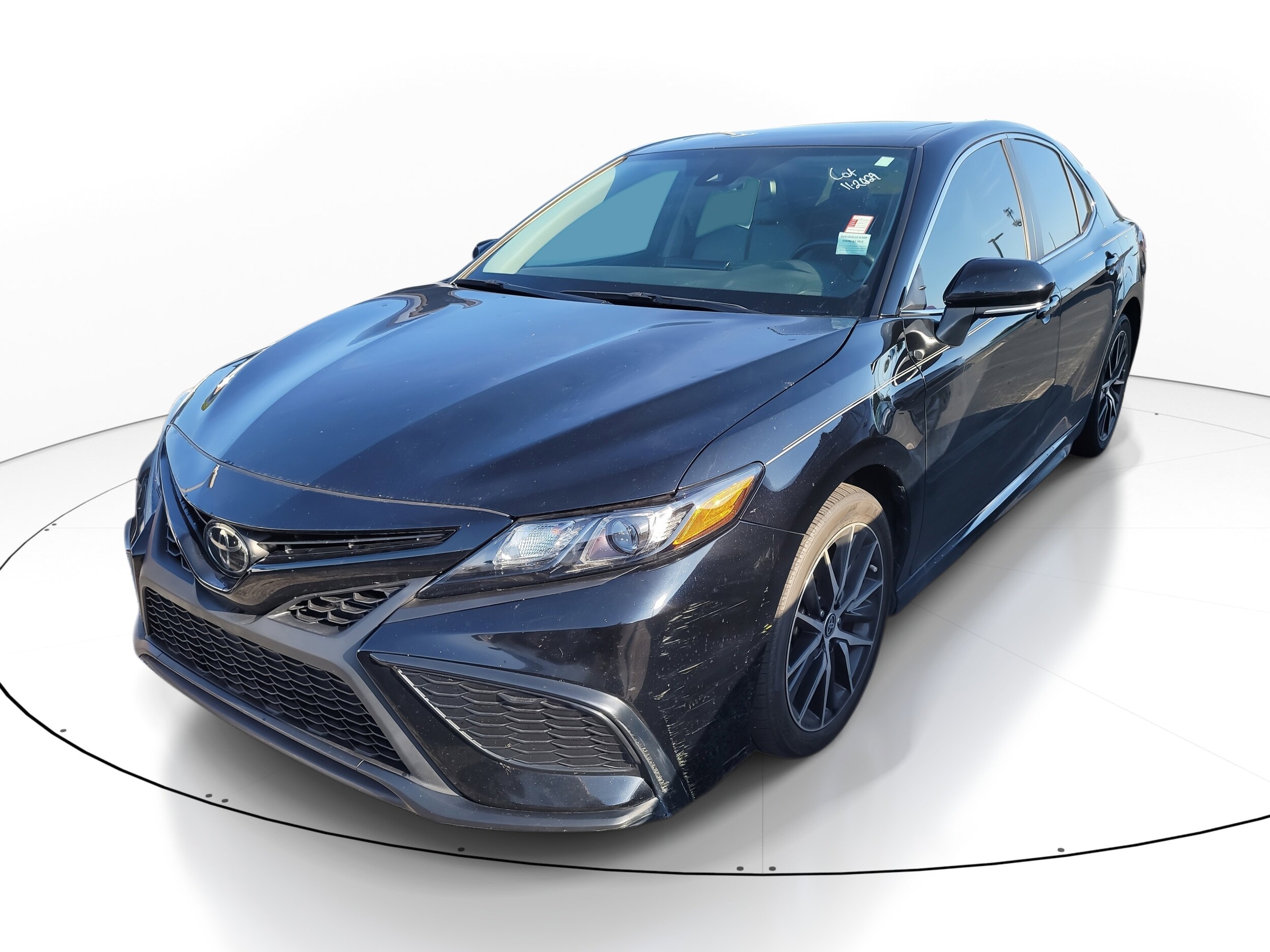 2024 Toyota Camry SE photo 3