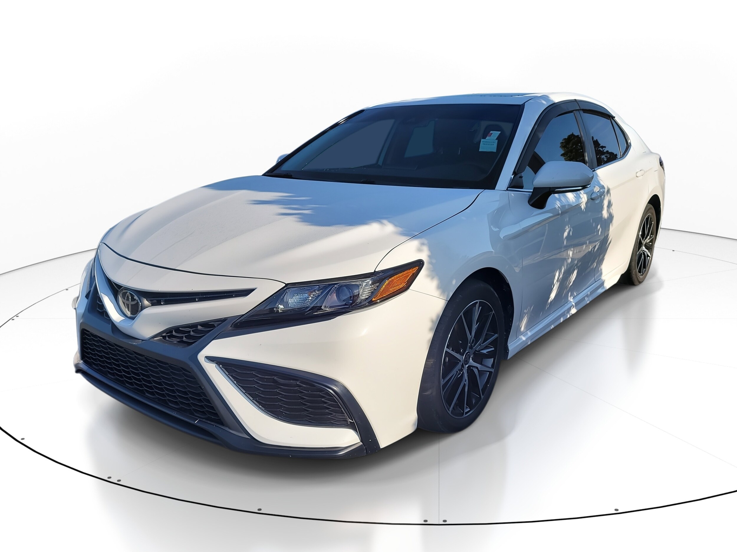 2024 Toyota Camry SE photo 3